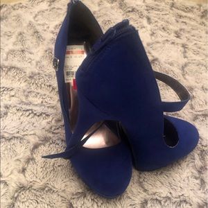 NWT-High heels 👠 with platform!